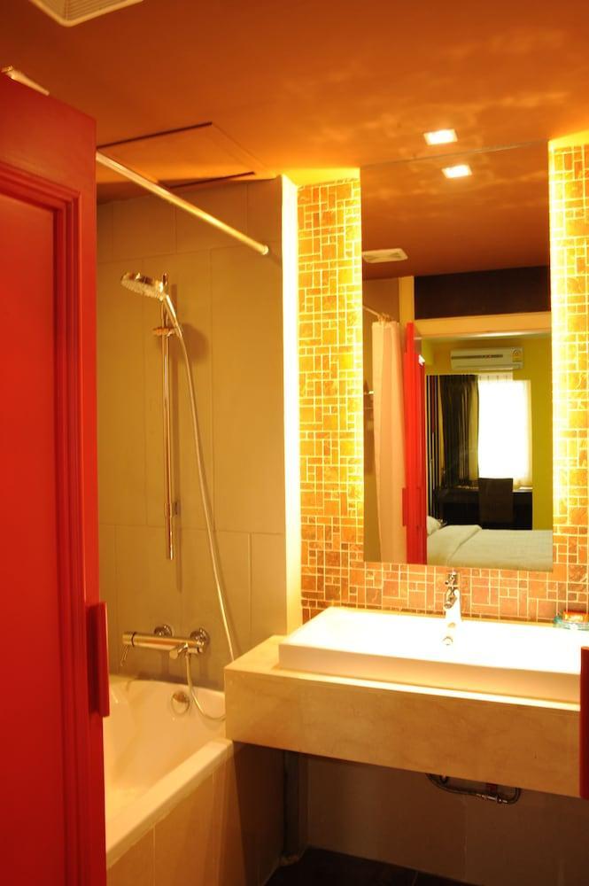 Bkk Home 24 Boutique Hotel Bangkok Exterior photo